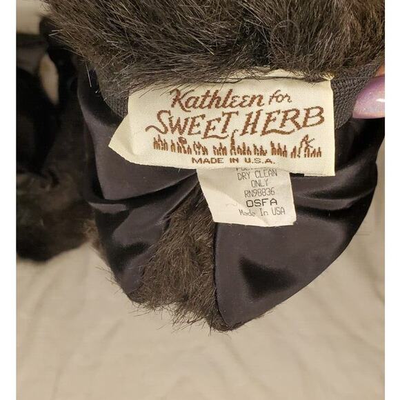 Women's Black Faux Fur Wrist Cuffs by Kathleen for Sweet Herb - OSFA - Picture 5 of 7